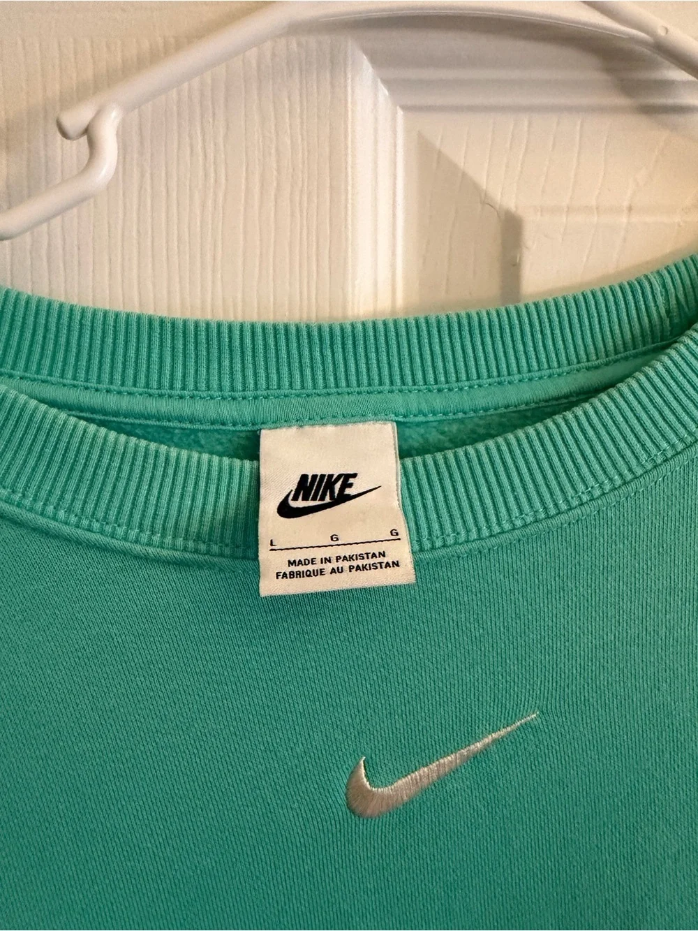 Nike Women's Teal Green Crewneck Sweatshirt